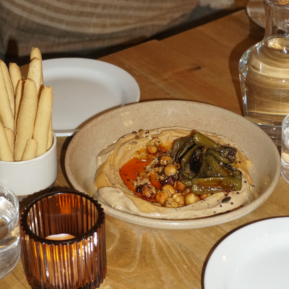 Gecko now opens for dinner!